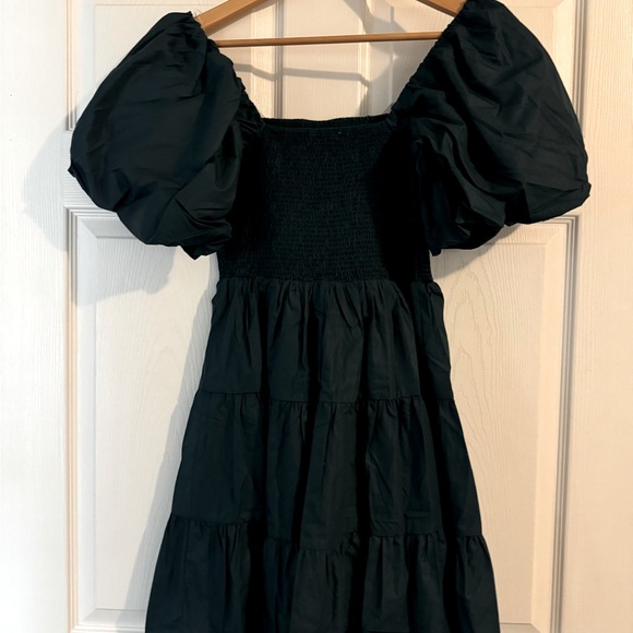 entro Dresses & Skirts - Entro Women’s Puff Sleeve Tiered Mini Dress Size Medium